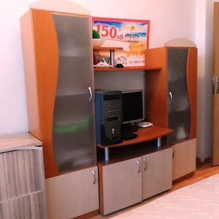 Apartment Rache